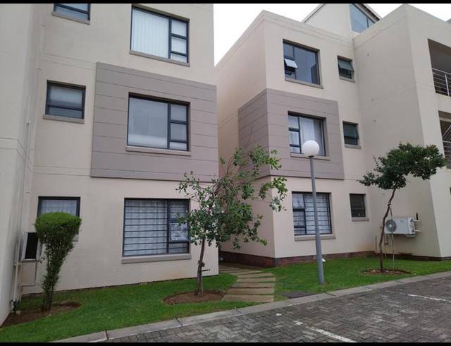 3 BEDROOM PROPERTY TO RENT IN LONEHILL